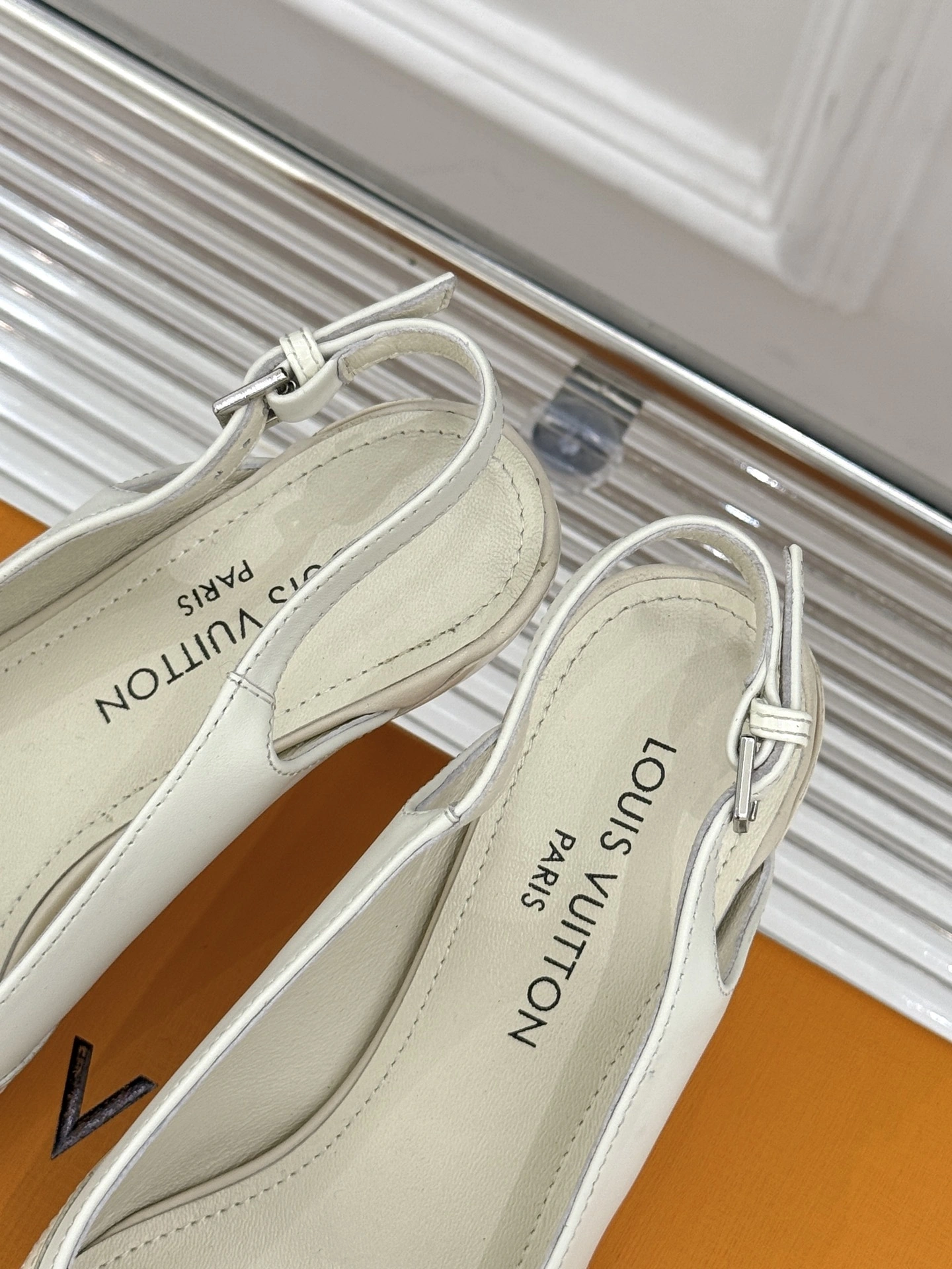 COCO-- 8V Heel height：5.5CM Calfskin sheepskin item:E-X158C1829